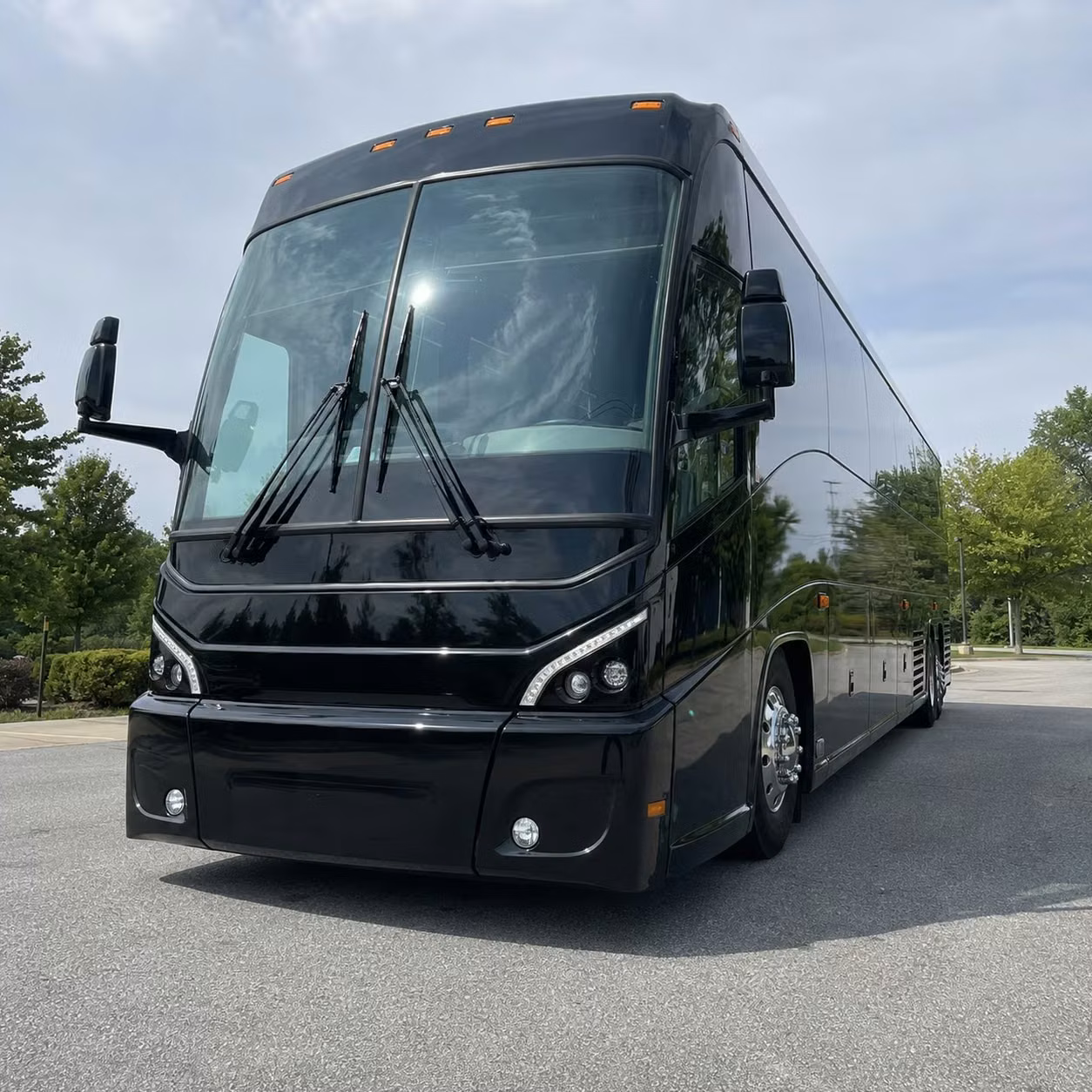 airport transfers and deployment staging transportation in fargo